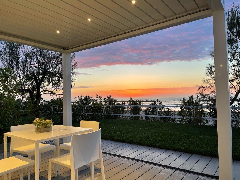 Пергола из алюминия с поворотными пластинами Mv Line Bioclimatic ARCH-00098083