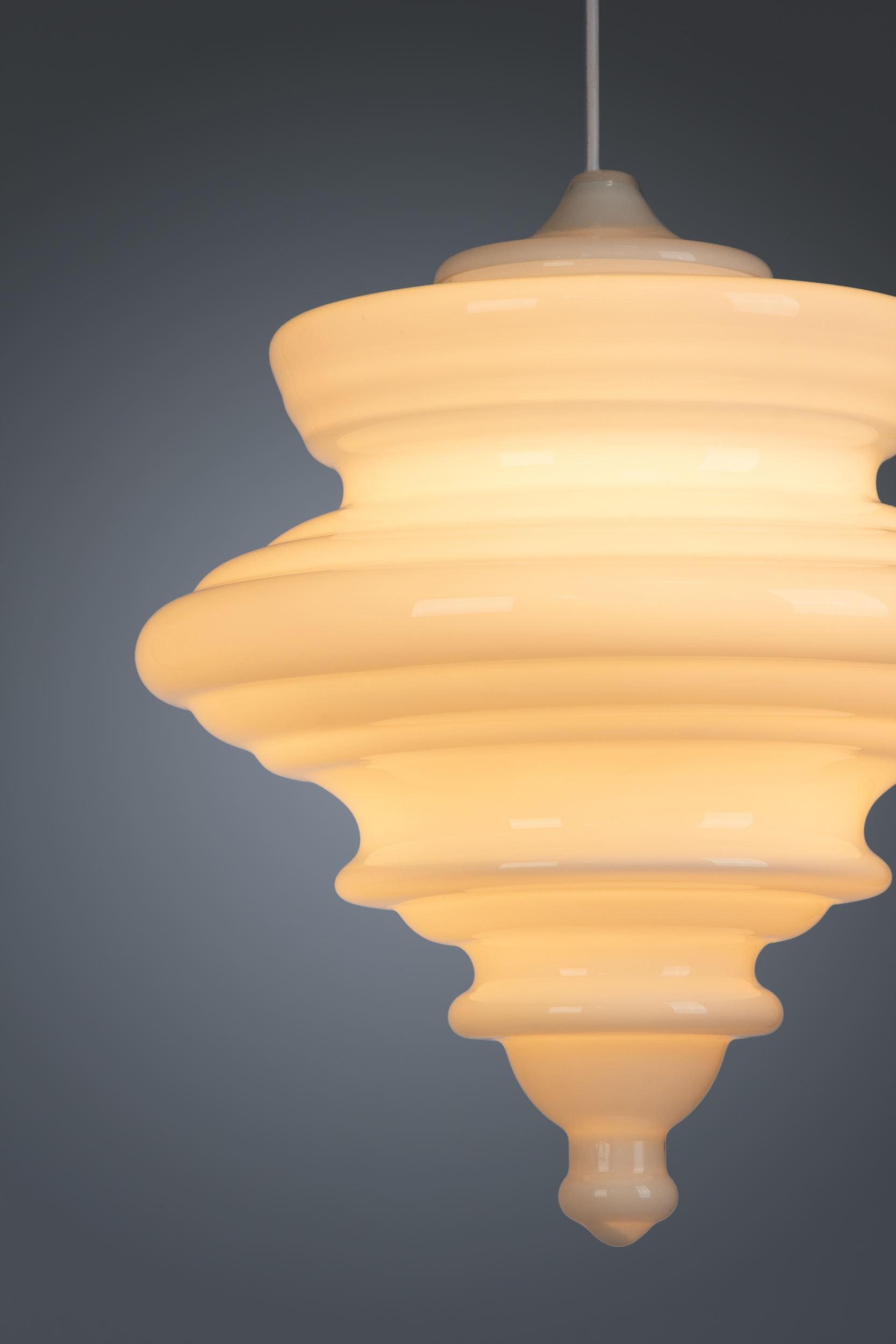 2000983200655 Подвесной светильник La Scala White диаметр 30 ELECTRORETRO Neverending Glory  - Вид №3