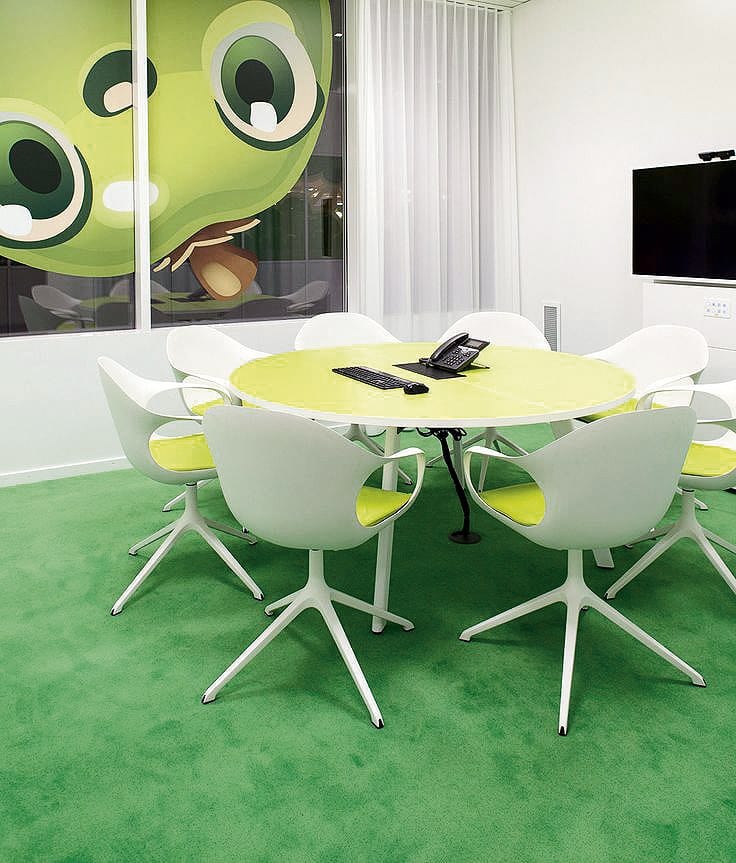 Стул из полиуретана с подлокотниками Kristalia ARCH-00057971 - Вид №2