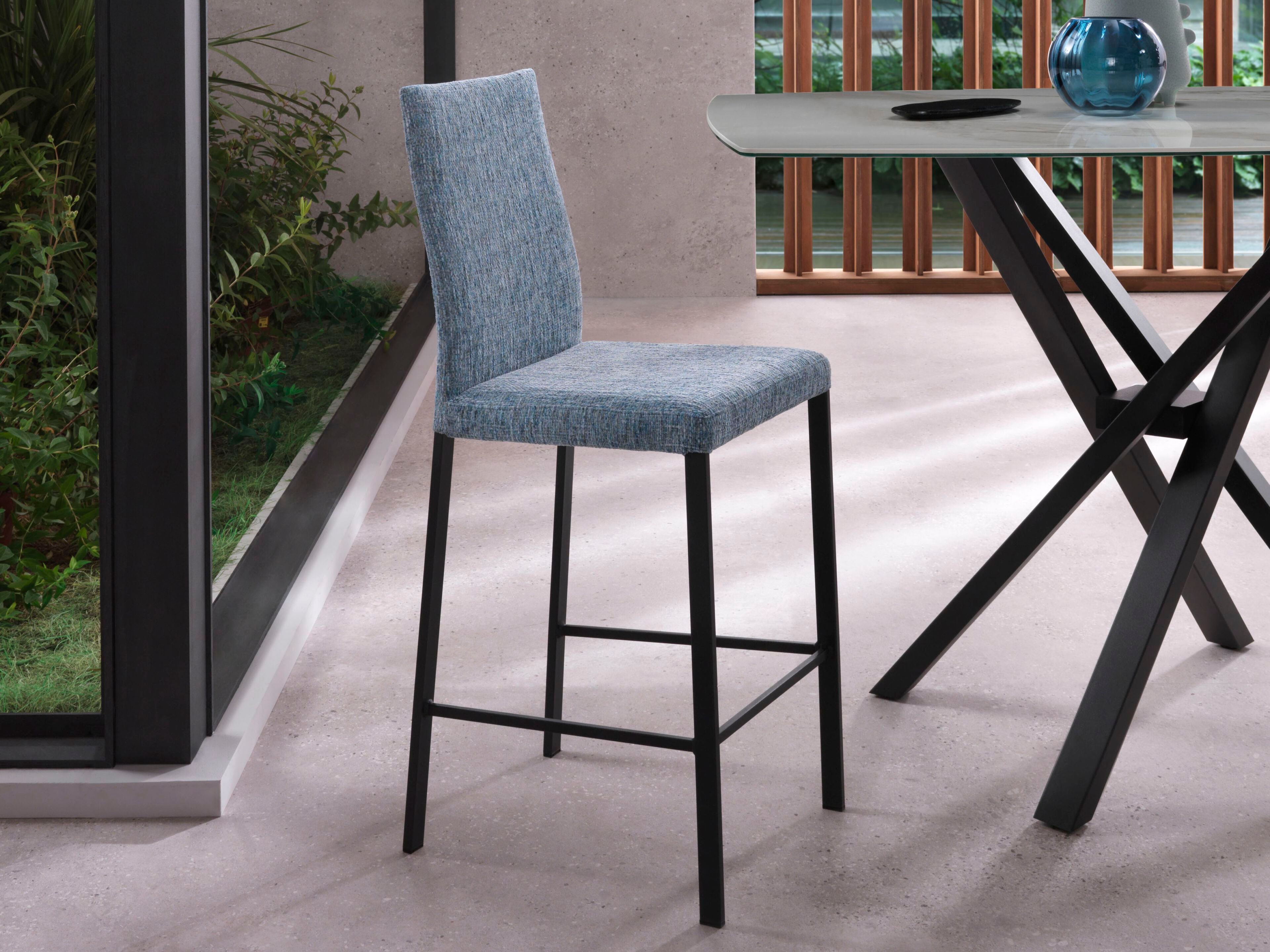 Высокий мягкий стул с гибкой спинкой RIFLESSI Дениз ARCH-00103704