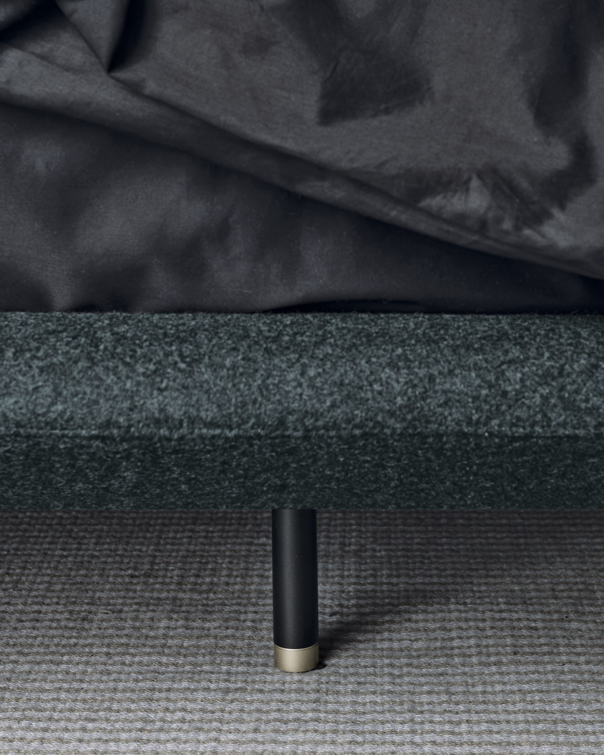 Двуспальная кровать из ткани с мягким изголовьем Kristalia Clapis ARCH-00013566 - Вид №5