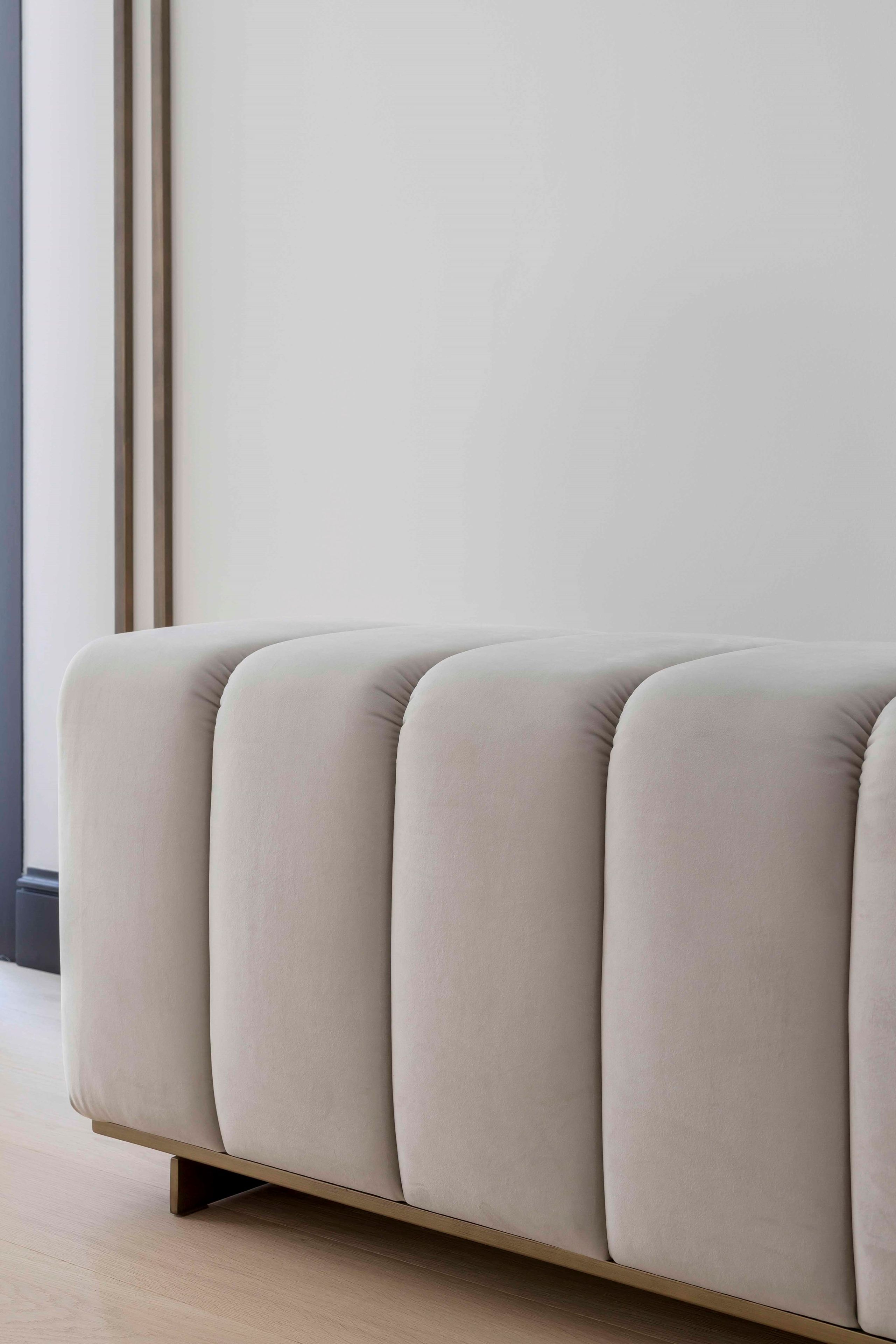 Бархатная мягкая скамейка Stylish Club Hilary ARCH-00128401 - Вид №4