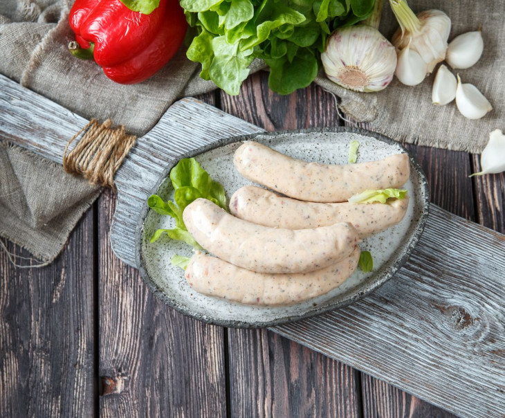 4727 Колбаски для жарки "Братвурст" с вялеными томатами Вкусляндия 