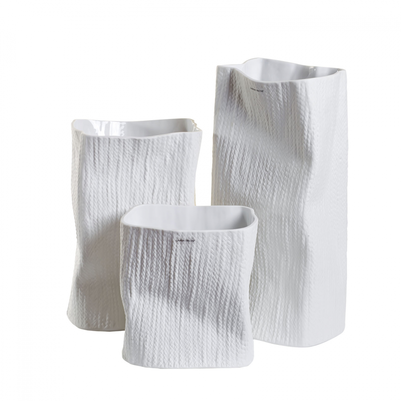 Ваза керамическая Pack 18*13*40 GARDA DECOR ДИЗАЙНЕРСКИЕ 033921 Белый  - Вид №1