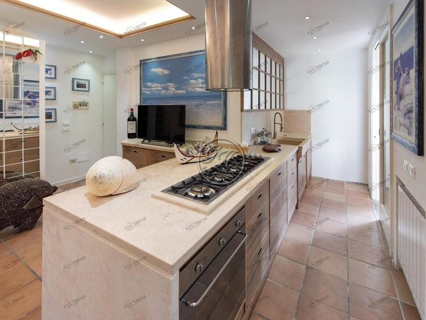 GH LAZZERINI Кухня из массива дерева на заказ с островом sun-id-1370405