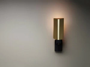 Örsjö Настенный светильник из металла с отраженным светом Crop