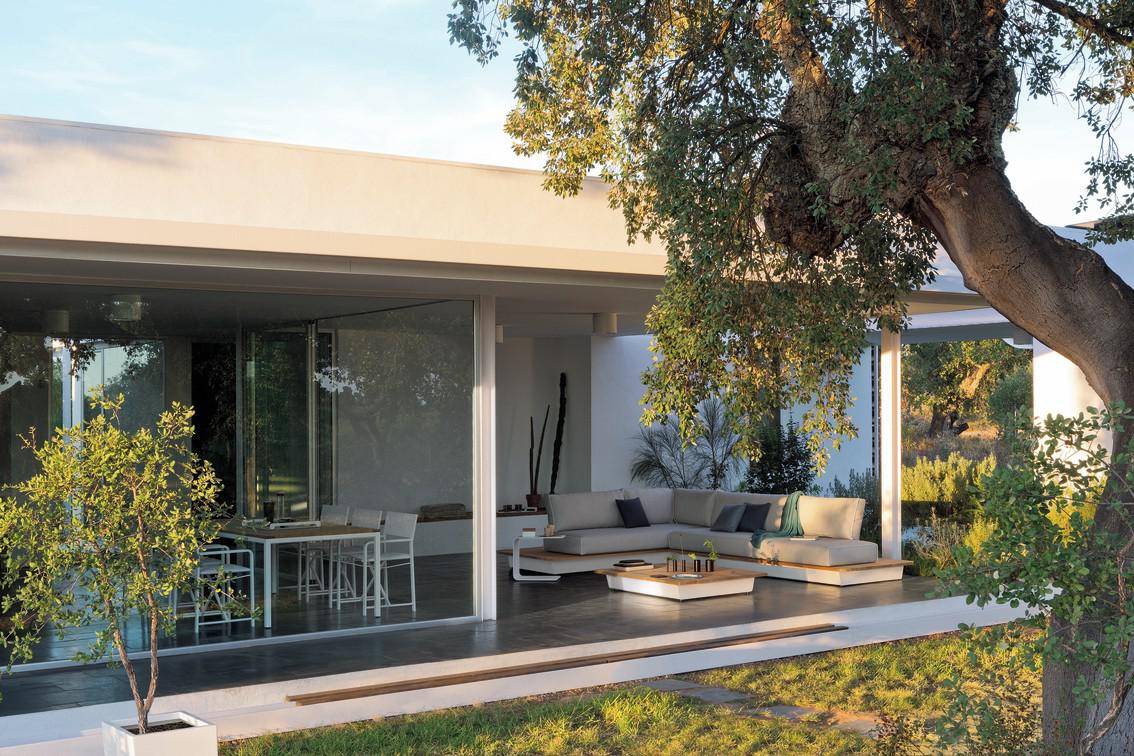 Concept 5 белый столешница из дерева iroko Manutti Air MNST802 - Вид №9