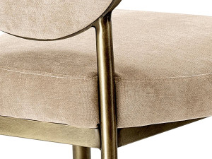 Стул без подлокотников