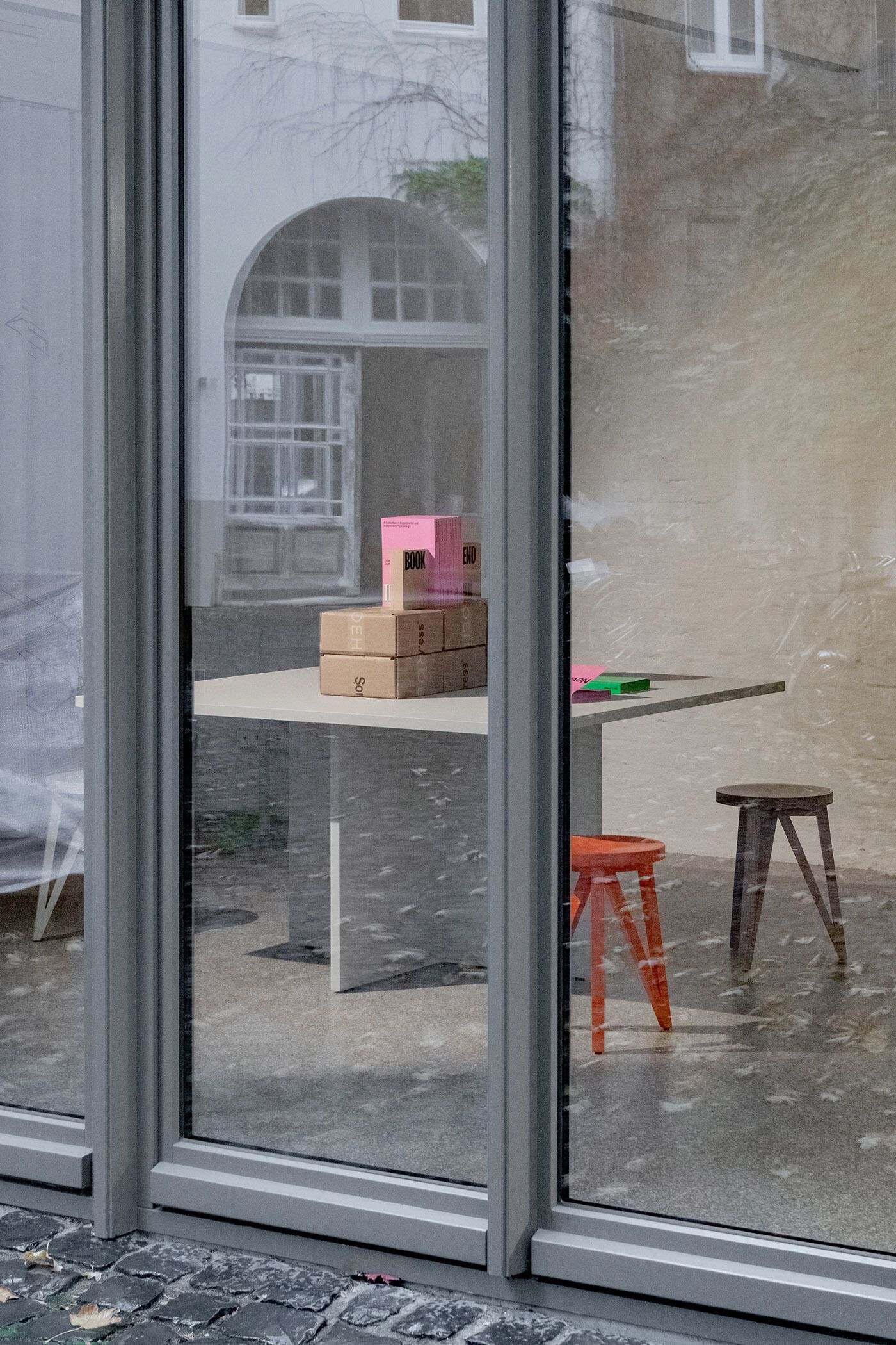 Форзац из бука LOEHR E2 ELLE SORRY PRESS EDITION ARCH-00020212 - Вид №2