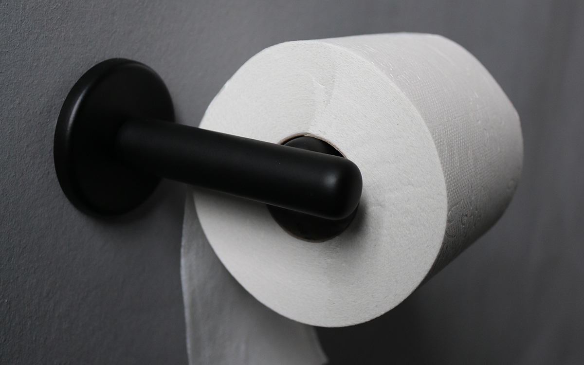 128002R8001 Держатель рулона туалетной бумаги Pebble - черныйd line Bjarke Ingels Group  - Вид №4