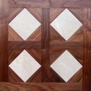 Модульный паркет Da Vinci Модульный паркет с камнем Саттон-валенс Скоблёный С Белым Травертином Орех американский Любая на выбор (Гладкая) 500х500 мм.