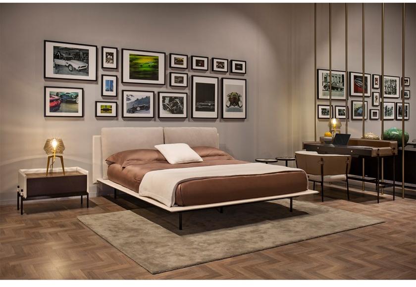 Aston Martin Двуспальная кровать из кожи с обитым изголовьем sun-id-1406202 - Вид №1