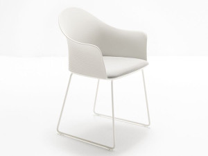 Пластиковый стул для саней с мягким сиденьем