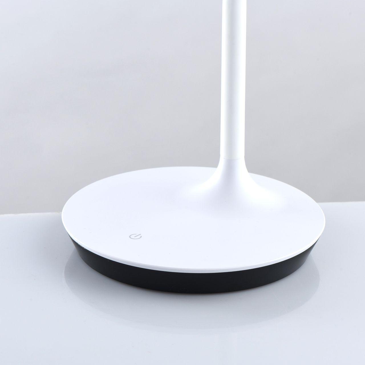 Настольная лампа белая с плафоном "Ракурс" 631036301 DE MARKT КЛАССИЧЕСКИЕ 00-3834936 Белый  - Вид №1