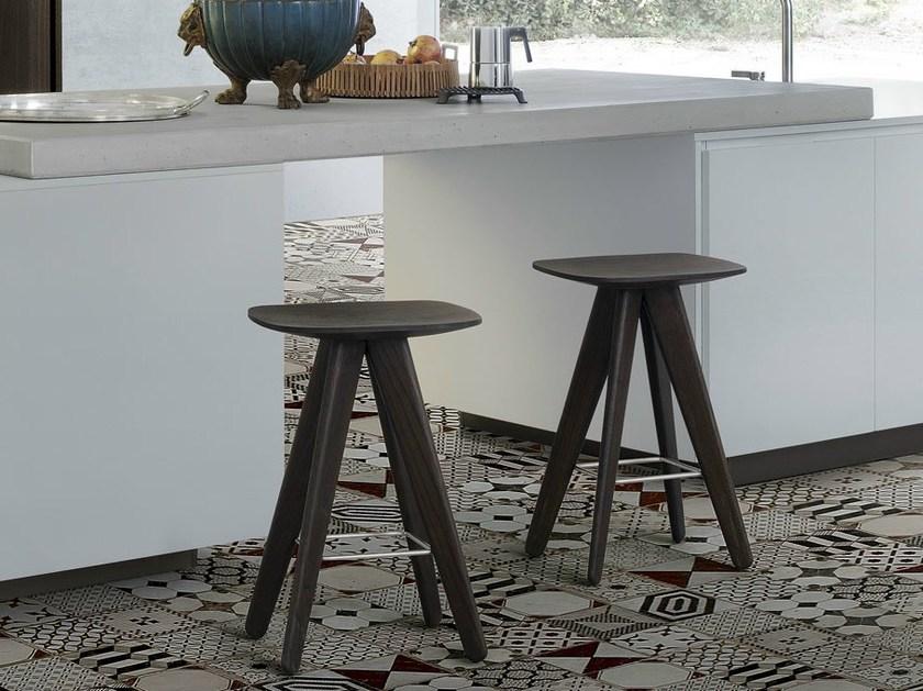 Poliform Табурет / журнальный столик из дерева Ics-ipsilon sun-id-1380868 - Вид №1