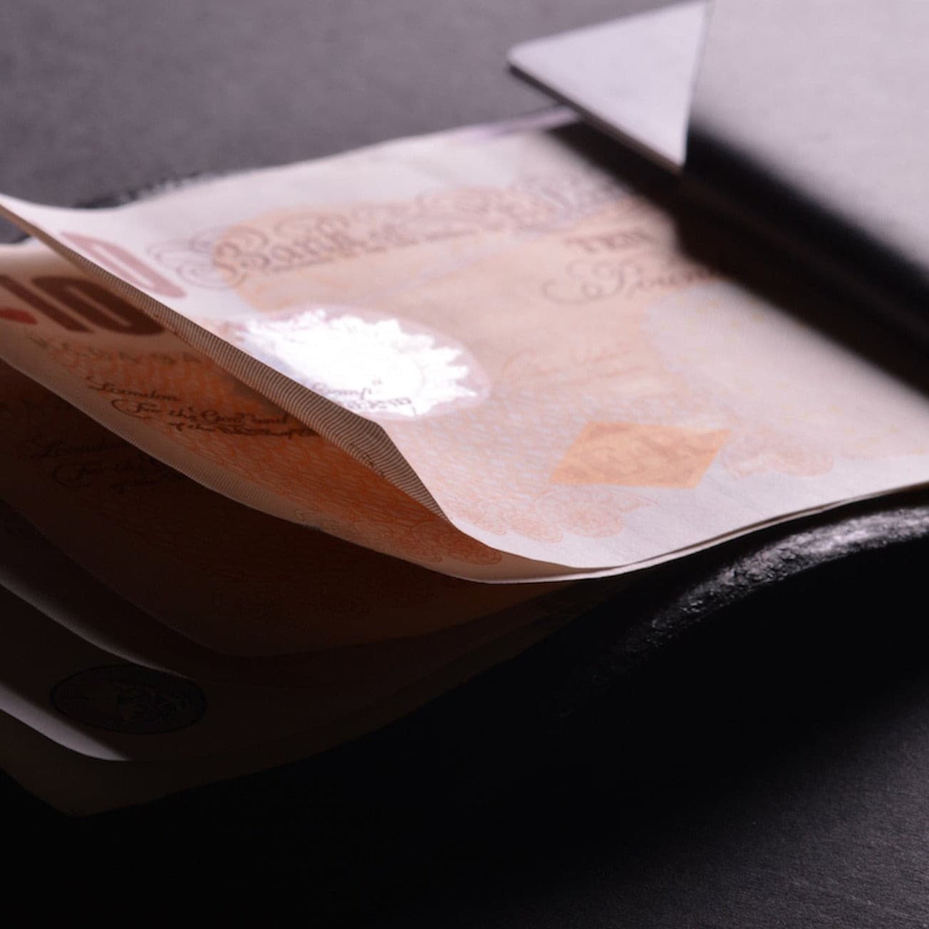 W103CHAR Денежный кошелек - Уголь Wingback  - Вид №4