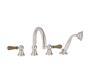 Набор для ванны с 4 отверстиями и ручным душем