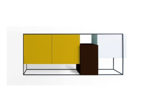 Шкаф с распашными дверями