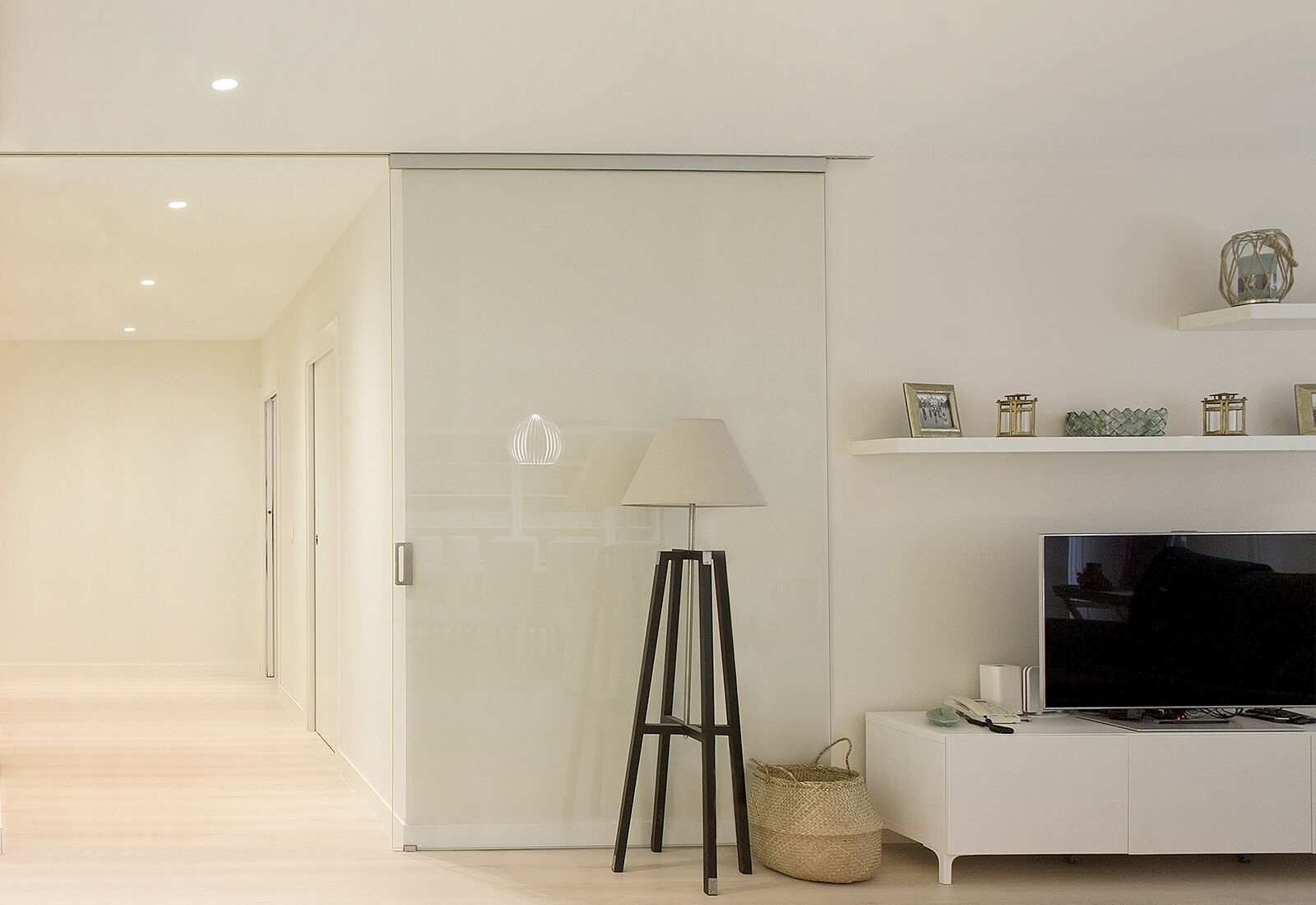 Система раздвижных дверей Saheco ESSENTIAL GLASS XL ARCH-00053740 - Вид №1