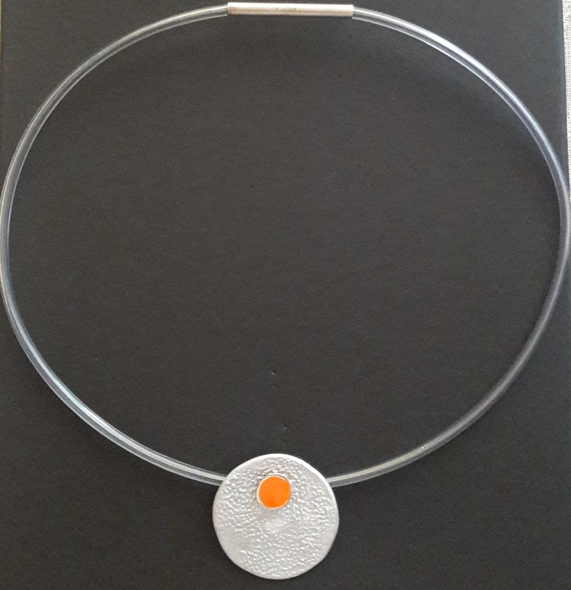 EB3 Колье, алюминий, пластик, вставка оранжевая эмаль, бронза ELENA BERTELLOTTI Santreyd 