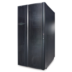 RACSC201E Система InRow SC: 2 блока InRow SC (50 Гц, 1 фаза), 1 стойка NetShelter SX 600 мм и задняя изоляция Schneider Electric