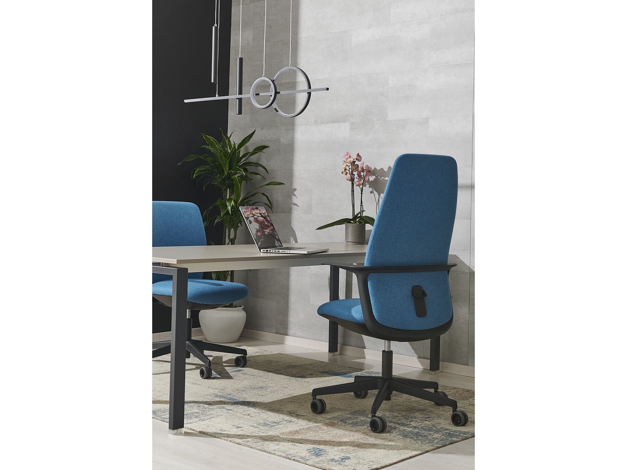 5 спиц с высокой спинкой поворотный операционный офисный стул AP Factor Queens ARCH-00118524 - Вид №3