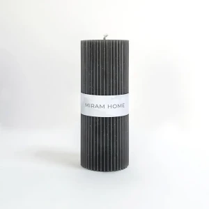 Дизайнерская свеча-столбик Ribbed черная 15 см 89370282