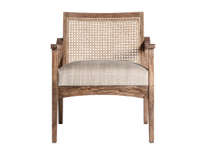 Деревянный стул с подлокотниками