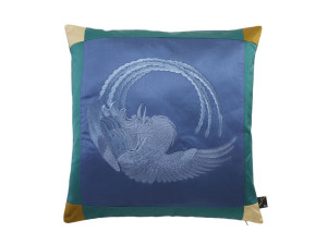 Квадратная подушка из ткани