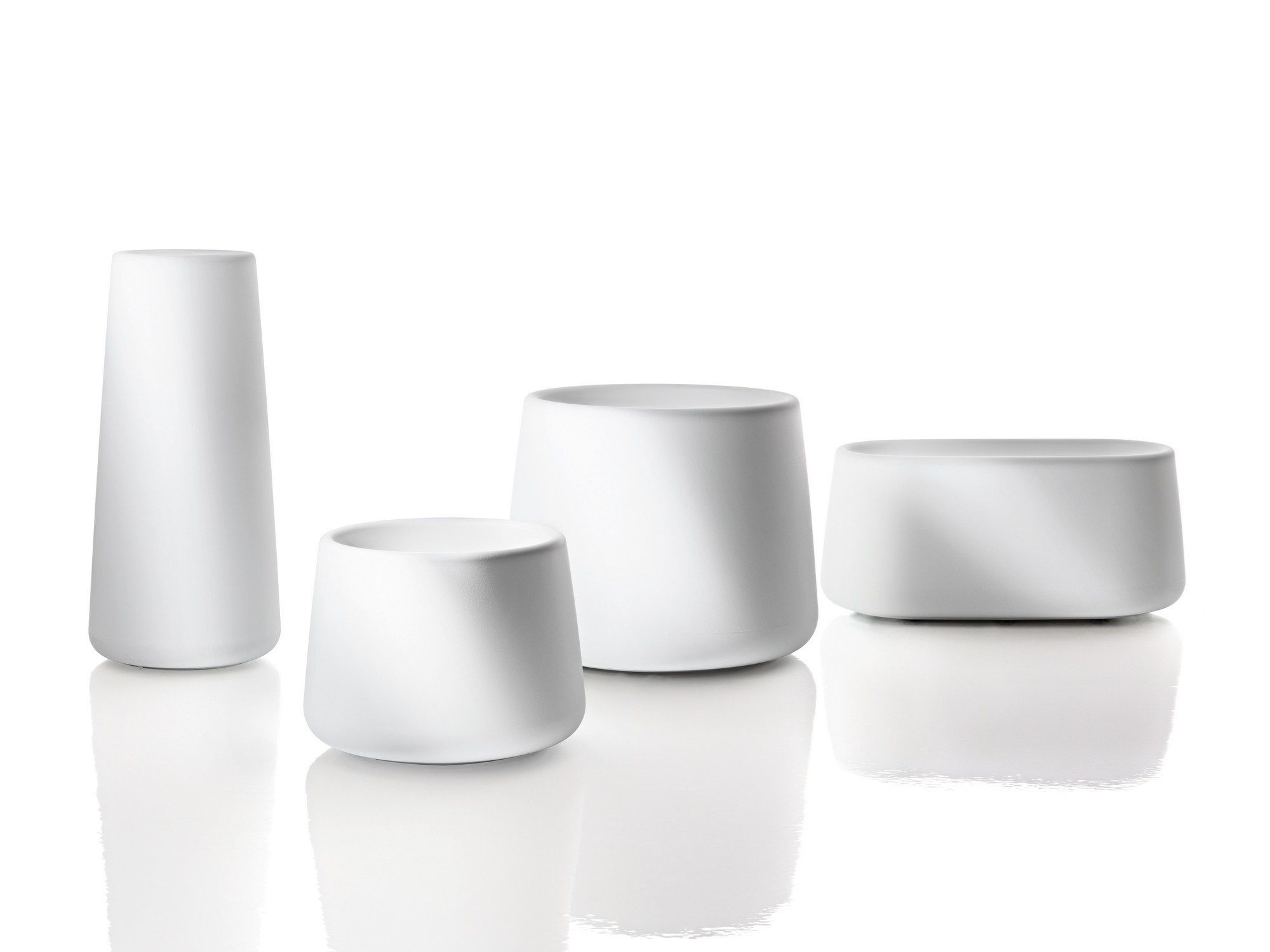 Низкий садовый горшок из полиэтилена In Stock Magis ARCH-00141363 - Вид №1