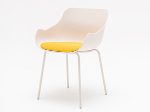 Стул из полипропилена со встроенной подушкой