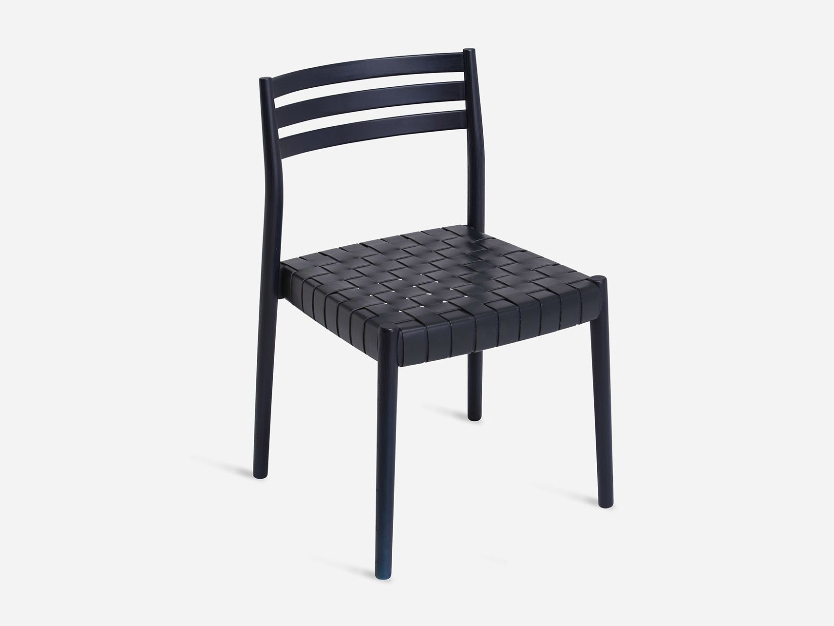 Штабелируемый деревянный стул и сиденье из переработанной кожи Vergés Bogart ARCH-00113304