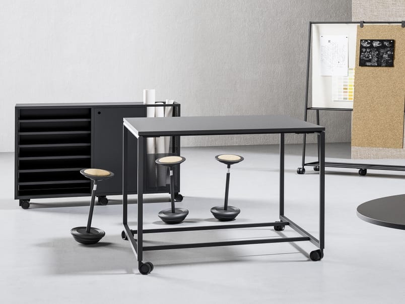 Металлический офисный шкаф с поворотными дверями с колесами FANTONI ателье ARCH-00135477 - Вид №2