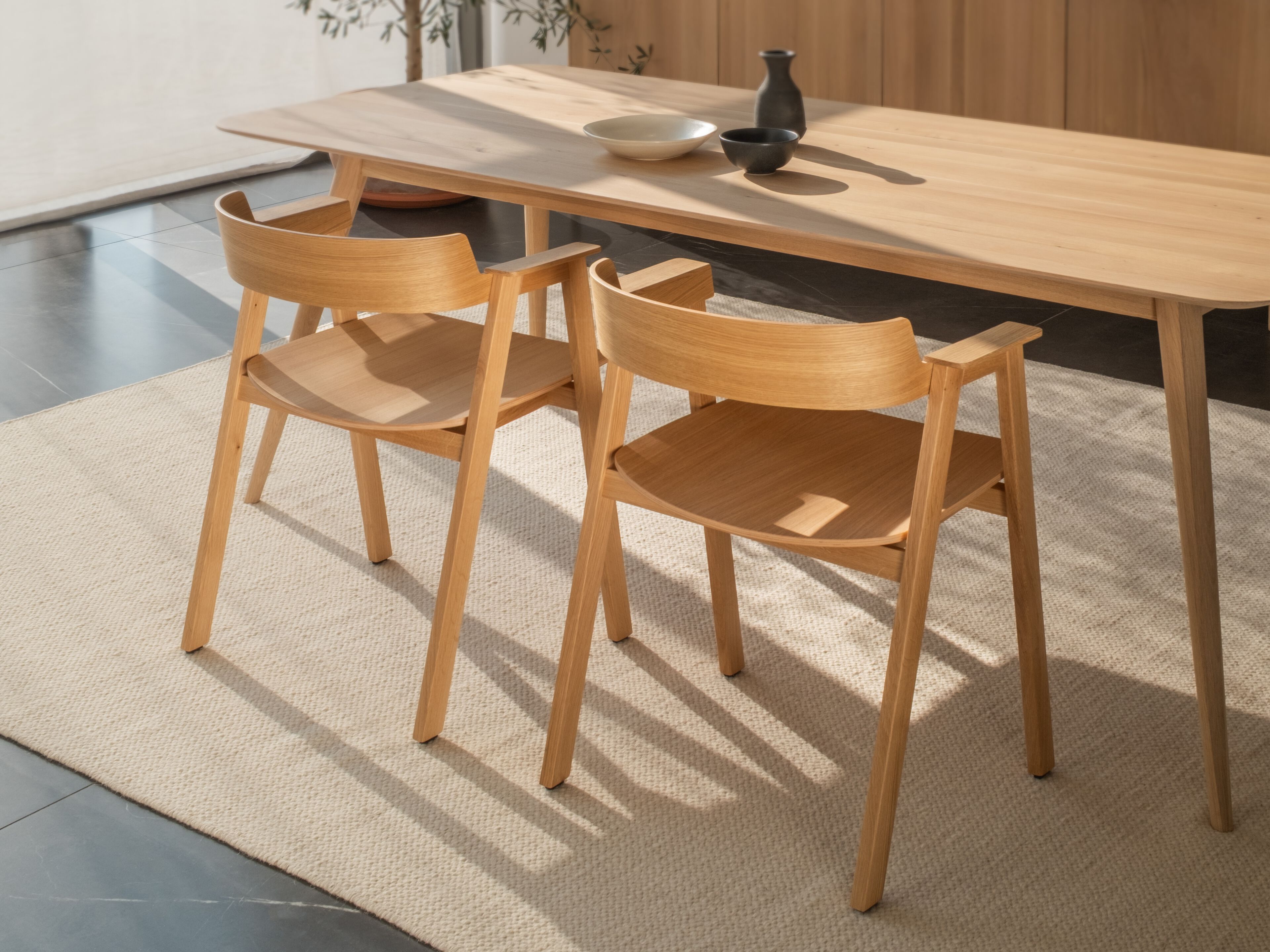 Дубовый стул с подлокотниками Gazzda FLIP ARCH-00129100 - Вид №5