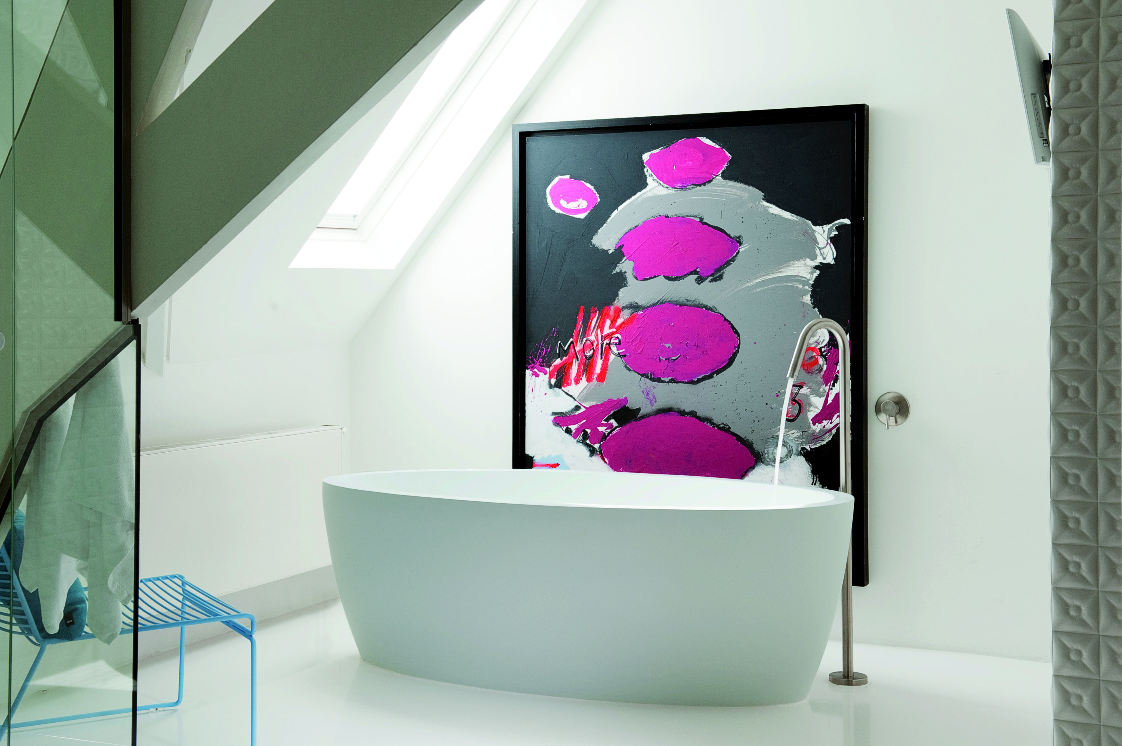 Овальная ванна в центре комнаты JEE-O ARCH-00103708 - Вид №1