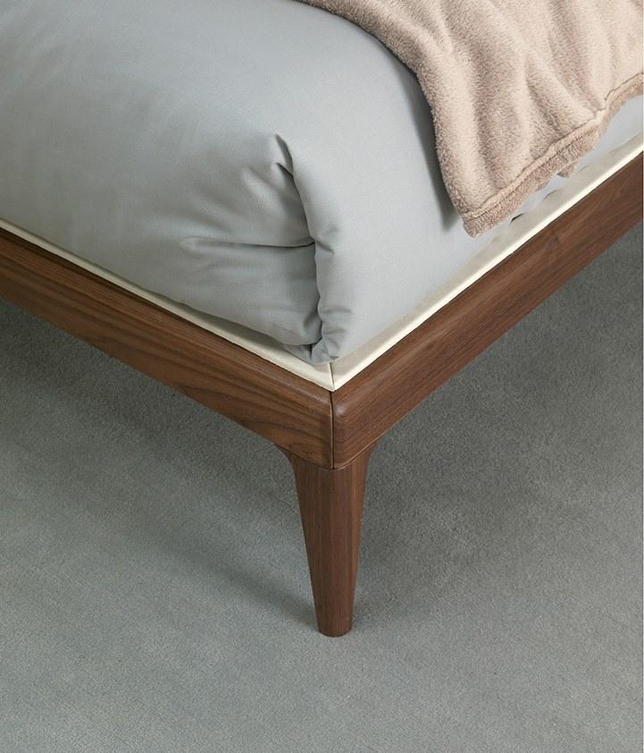 Oliver B. Двуспальная кровать из массива дерева с мягким изголовьем Oliver b. casa sun-id-1419175 - Вид №3