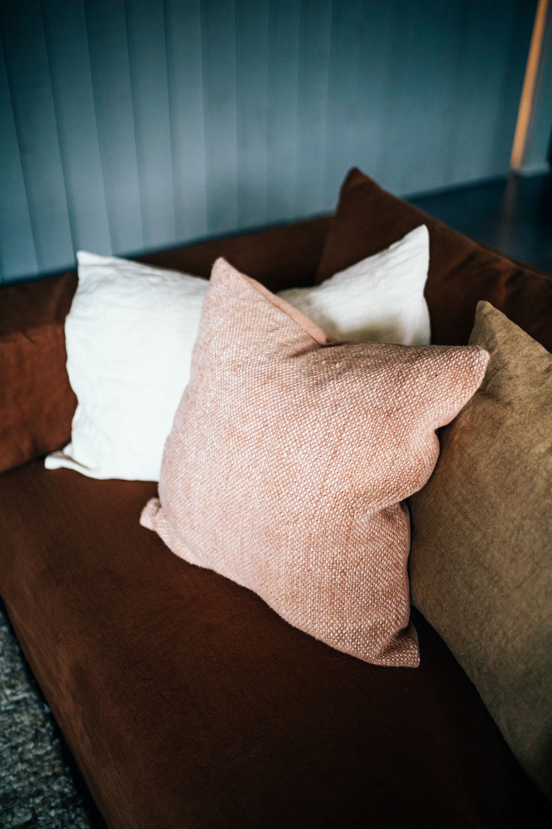 Прямоугольная однотонная льняная подушка POMAX BASICS ARCH-00153227 - Вид №22