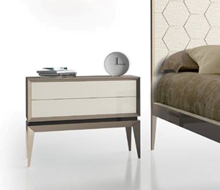 107589 Прикроватная тумбочка Triangle с 2-мя ящиками 65 см La Ebanisteria Identity&Intensity 