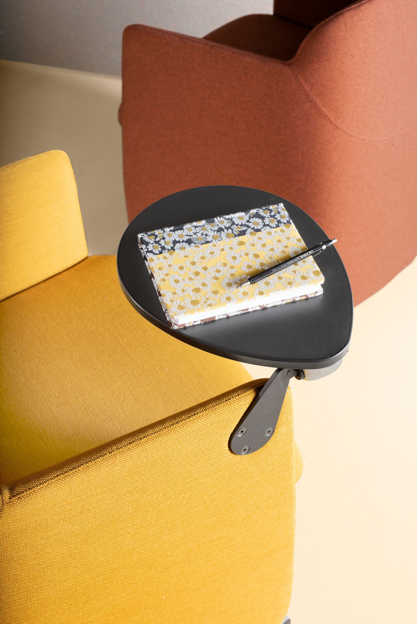 Тканевое кресло с колесами с подлокотниками Quinti Sedute ARCH-00150928 - Вид №4