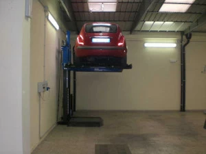 GREEN PARK Одноколонный подъемник Elevatori