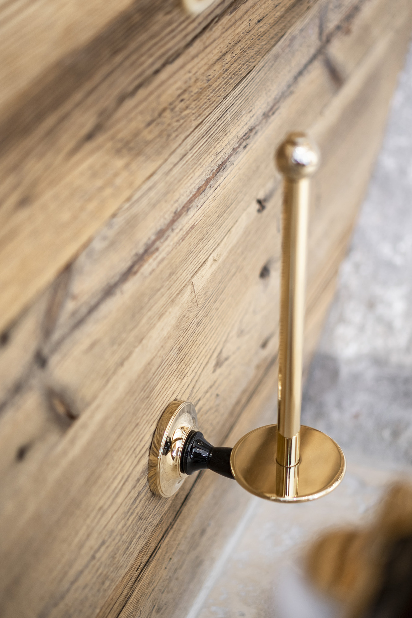 Traditional bathrooms Гантель в рулоне Extra-paper Tb663.bn Мессинг  - Вид №2