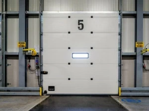 ASSA ABLOY Дверь для точек загрузки