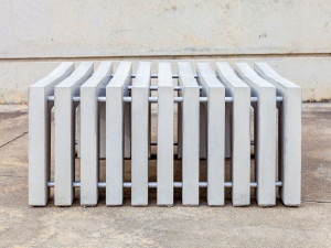 Скамейка из армированного волокном бетона