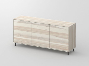 Шкаф из массива дерева