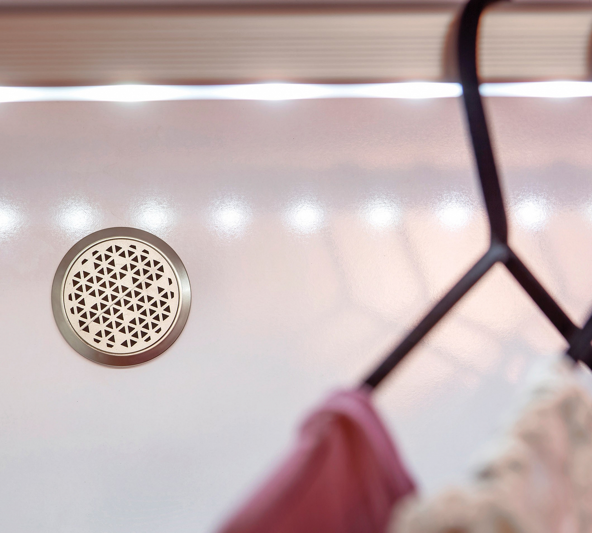 Шкаф трехстворчатый белый с ящиками Yakut CILEK YAKUT 00-3832578 Белый Santreyd  - Вид №2