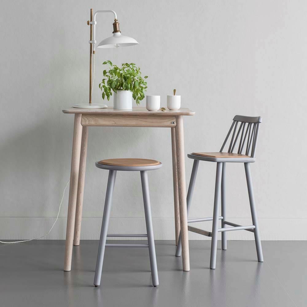 Табурет из ясеня с подставкой для ног Hans K ZigZag ARCH-00080319 - Вид №1