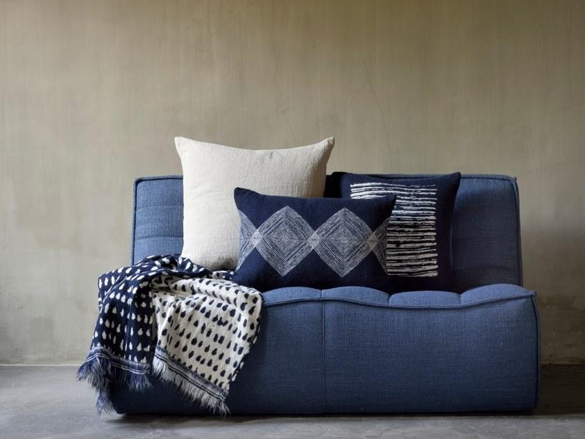 Ethnicraft Квадратная тканевая подушка для дивана Mystic ink 21059 - Вид №4