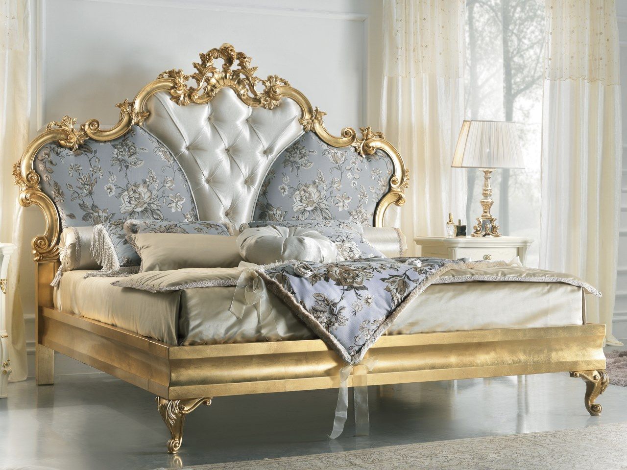 Деревянная двуспальная кровать с капитонным изголовьем CASA +39 Diamante ARCH-00032342