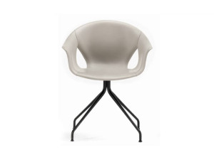 Кожаный стул с подлокотниками