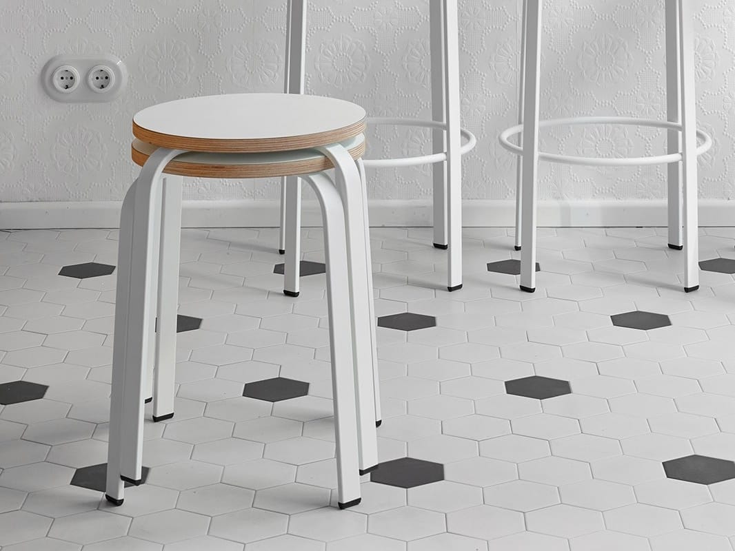 Стальной низкий стул ONDARRETA CHICO ARCH-00065794